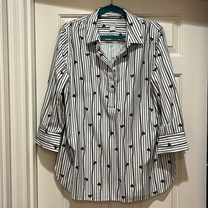 Chico’s No-Iron Stretch Tunic Blouse